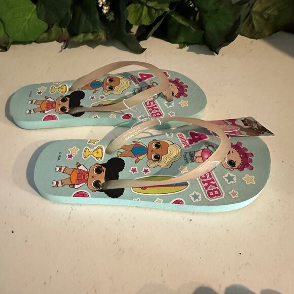 LOL Surprise Kids Flip Flops With Sunlight Color Changing Straps & Fun Character - Picture 7 of 8